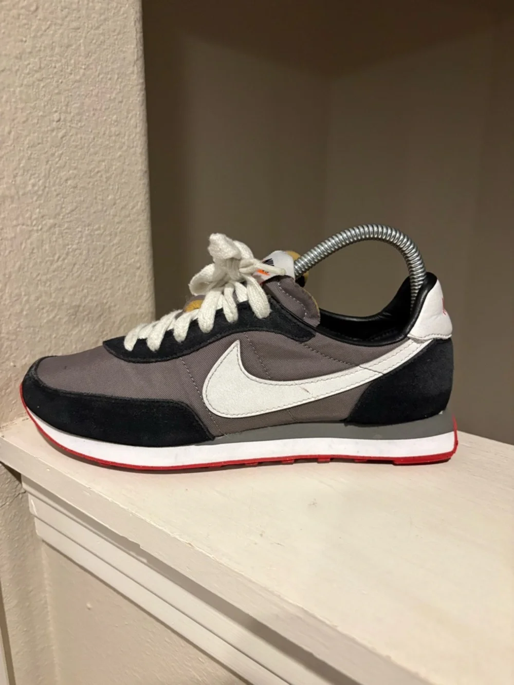 Nike Waffle Trainer 2 Shoes Flat Pewter-Black-Siren Red Youth Size 5Y DC6477-005